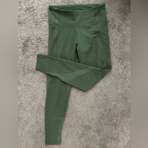 Old Navy Active Leggings w Mesh Detail